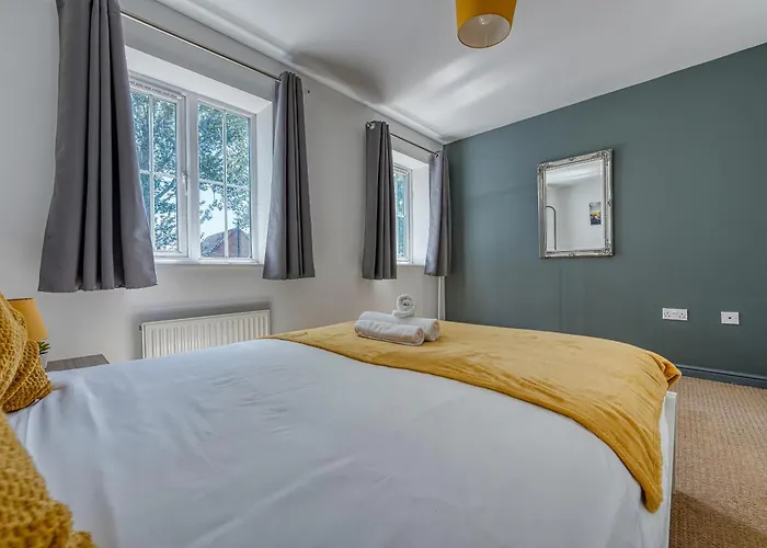 Nec Exhibitor Home, Stay Near Birmingham Airport