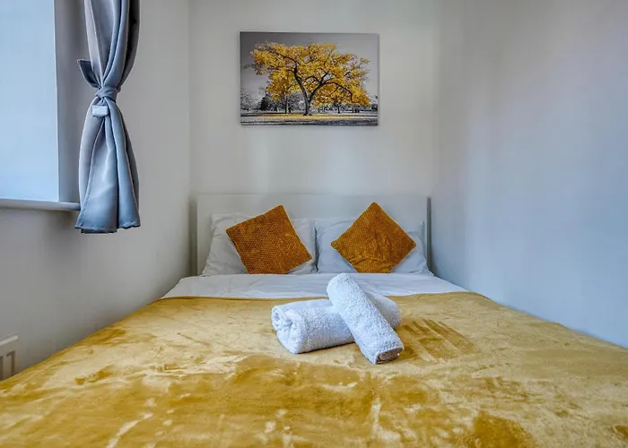 Nec Exhibitor Home, Stay Near Birmingham Airport