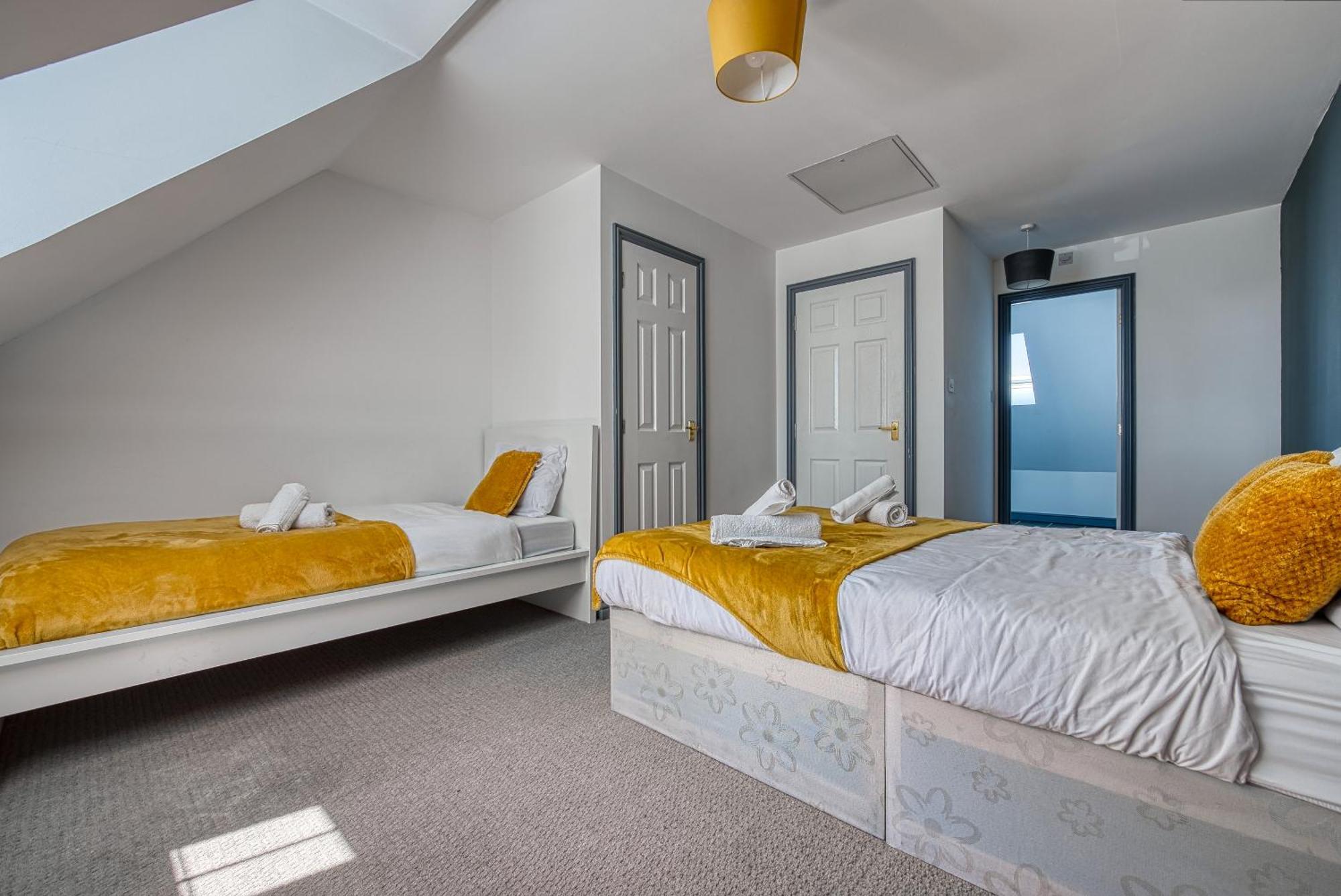 Nec Exhibitor Home, Near Airport * Birmingham