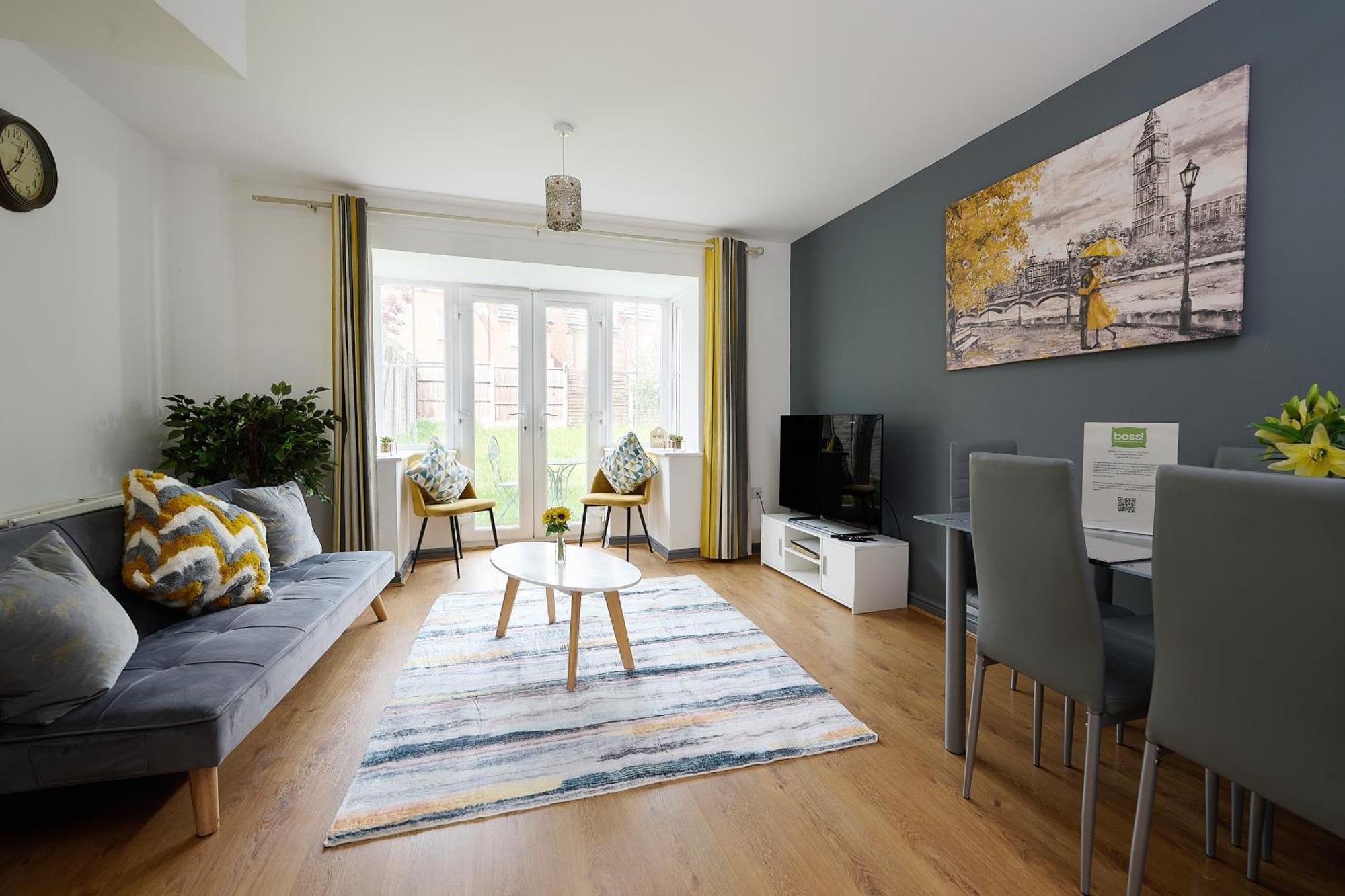 Apartment Nec Exhibitor Home, Near Airport