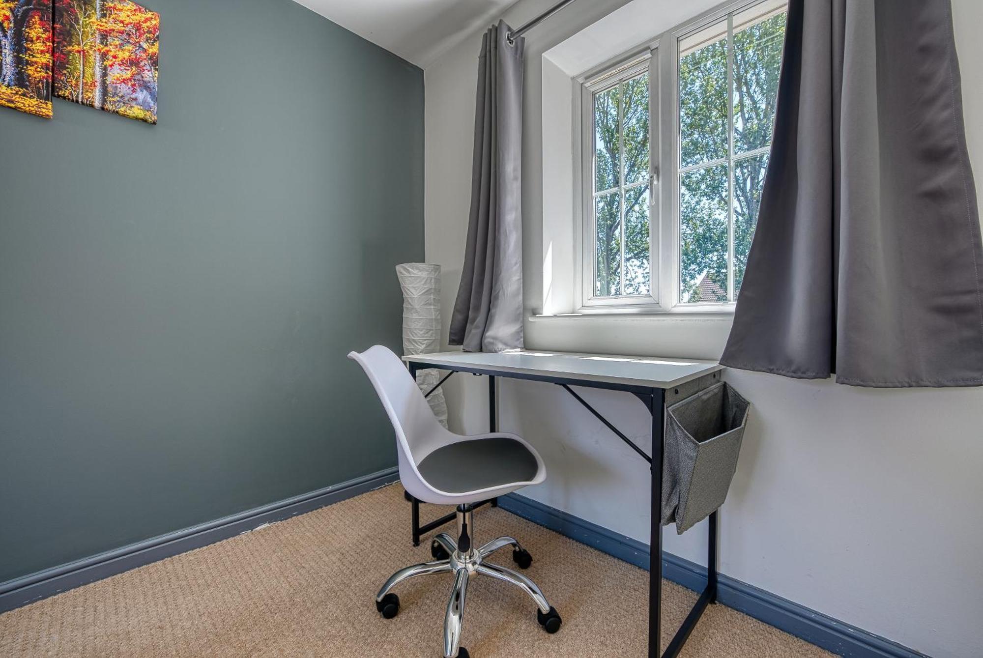 Apartment Nec Exhibitor Home, Near Airport Birmingham