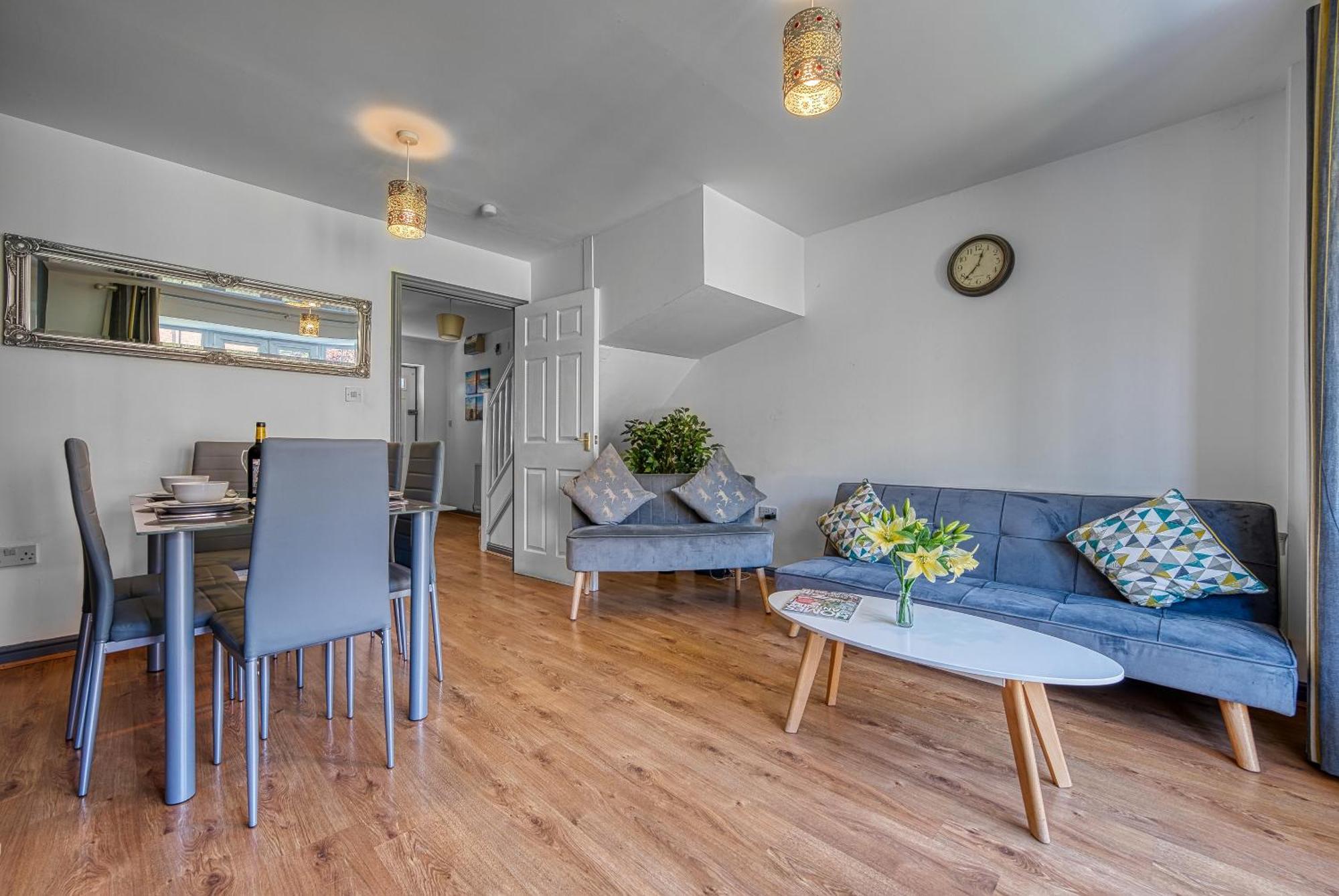Nec Exhibitor Home, Near Airport Birmingham