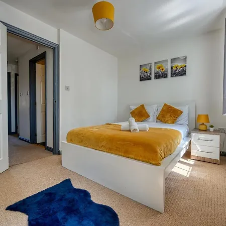 Nec Exhibitor Home, Stay Near Birmingham Airport Exterior photo