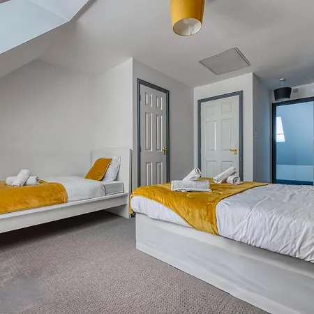 Nec Exhibitor Home, Stay Near Birmingham Airport Exterior photo