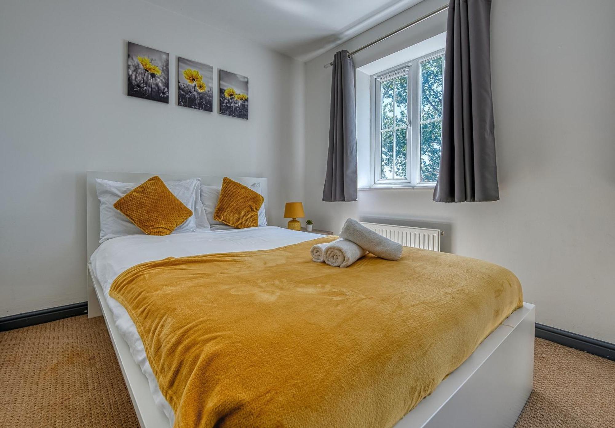 Nec Exhibitor Home, Near Airport * Birmingham